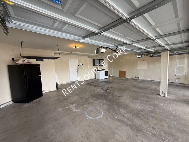 Building Photo - 40270 Homeridge Dr