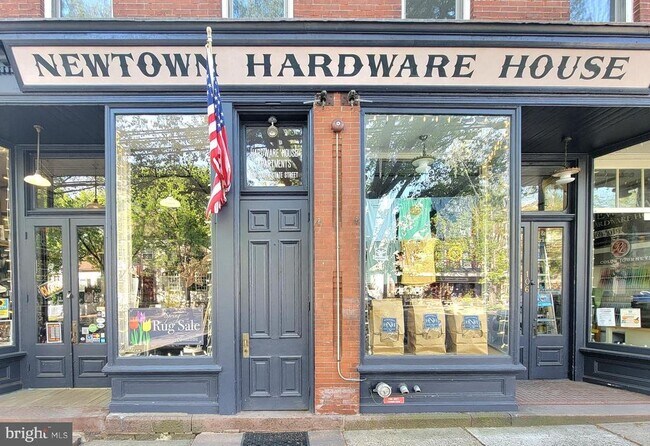 Building Photo - 106 S State St