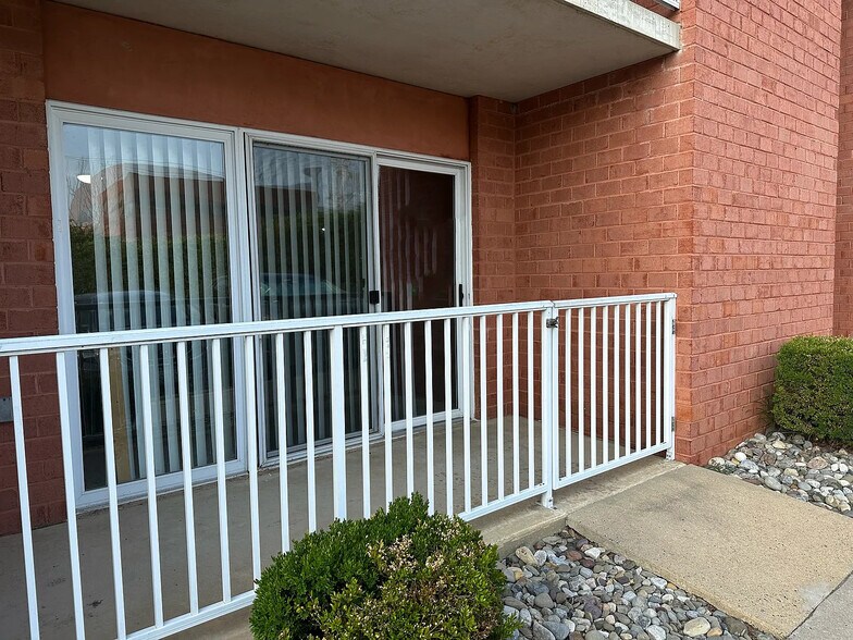 Patio - 1225 Norwalk Rd