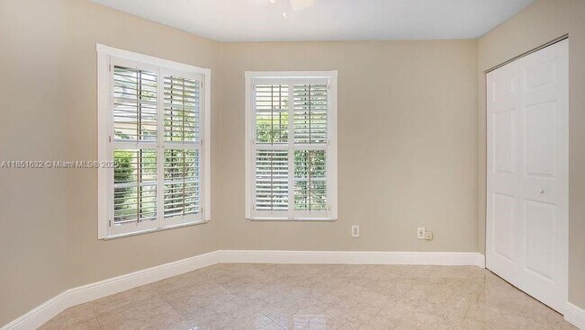 Building Photo - 2957 Quail Run Ln