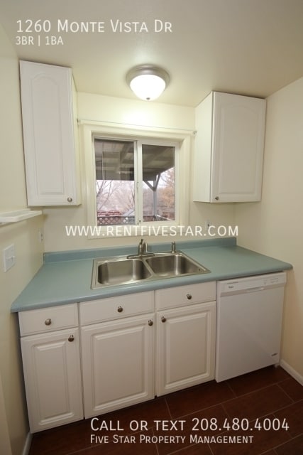 Building Photo - 1260 Monte Vista Dr