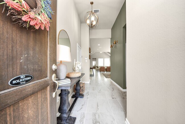 Building Photo - 10810 Spiny Caterpillar Ct