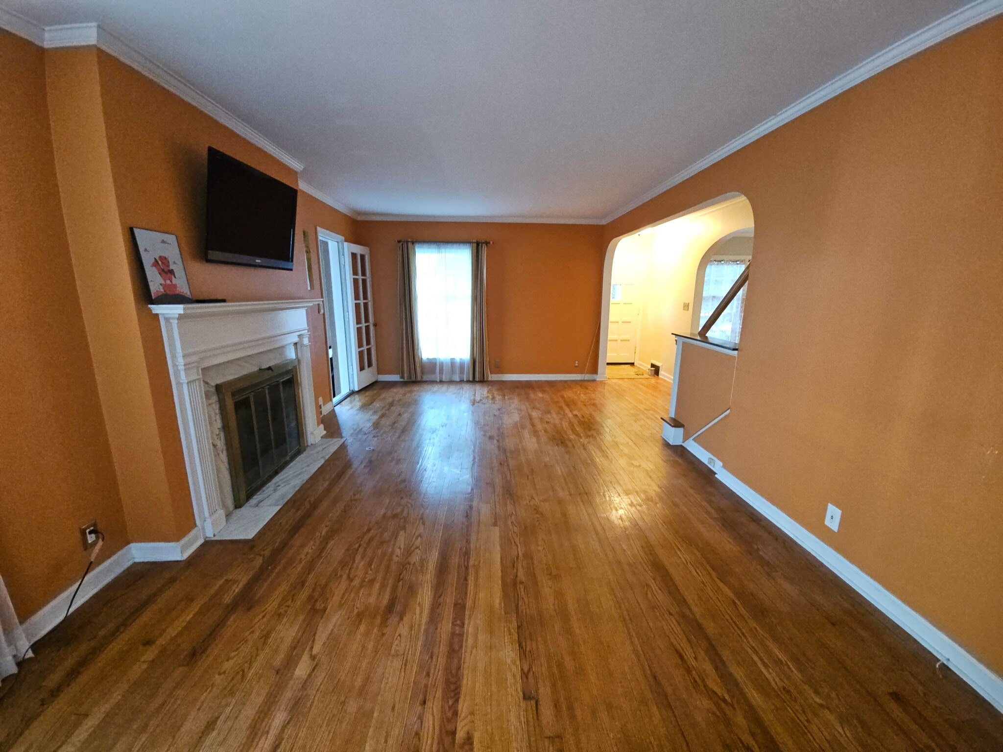 Building Photo - 624 E 74th St
