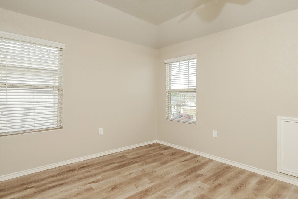 Building Photo - 5930 Bridle Bnd