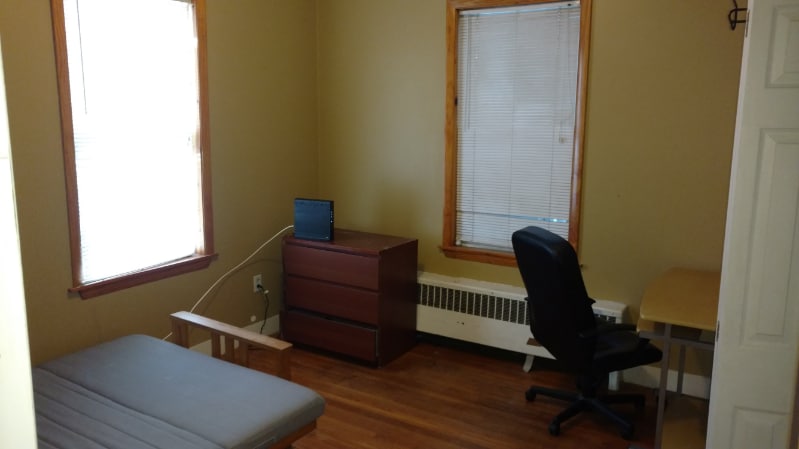 Building Photo - 1 Roberts St