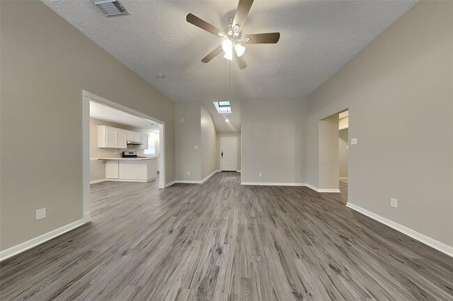 Building Photo - 11606 Easterling Dr