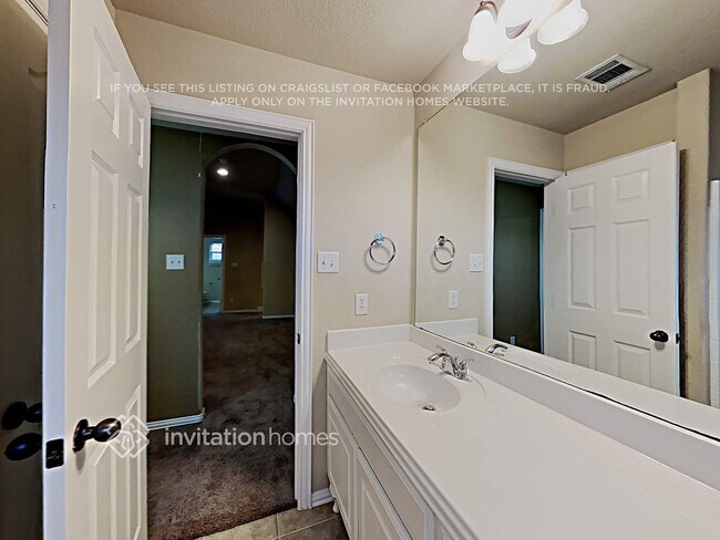 Building Photo - 8125 Trinity Vista Trl