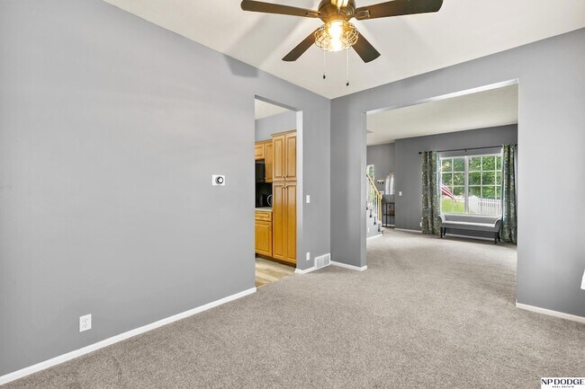 Building Photo - 1104 Valleyview Dr