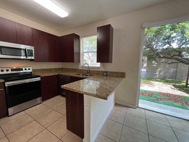 Kitchen - 938 NE 29th Ter