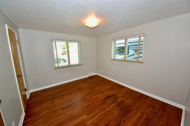 Building Photo - 5440 Nolan St