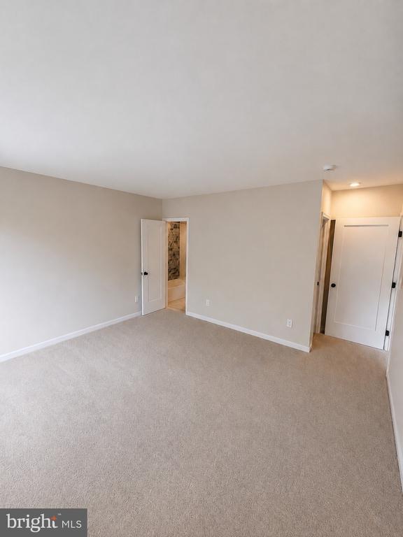Building Photo - 5500 Holmes Run Pkwy
