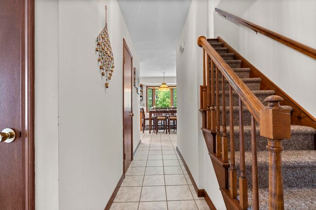 Building Photo - 21 Lyda Dr