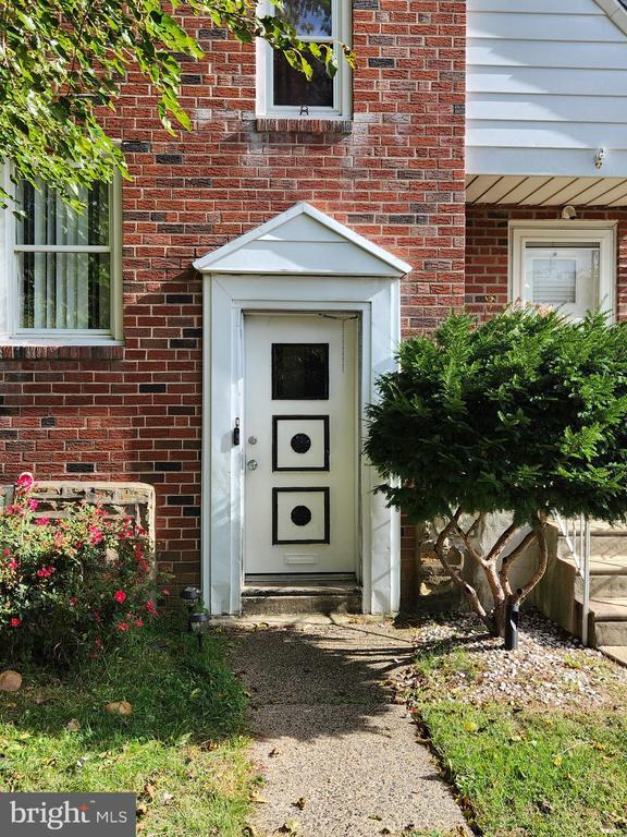 Primary Photo - 6651 Claridge St