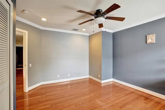 Building Photo - 10442 NW 60th Pl