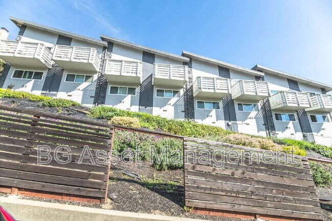 Building Photo - 106 Avian Dr