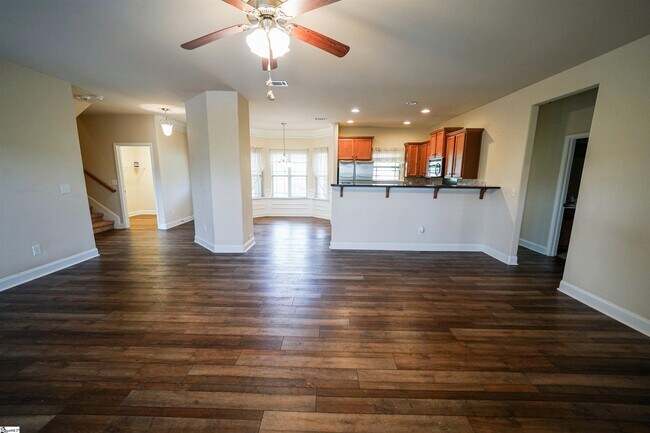 Building Photo - 458 Jewelwood Dr