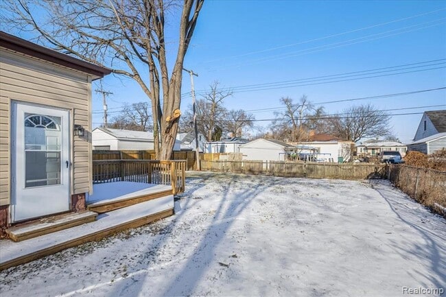 Building Photo - 60 W Harry Ave