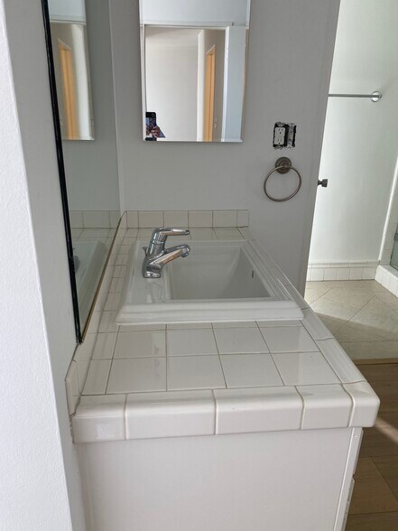 Building Photo - 18139 Coastline Dr