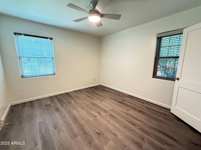 Building Photo - 58 W Encanto Blvd