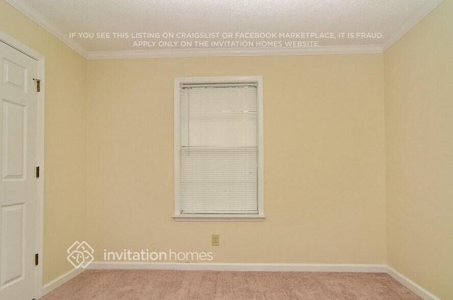 Building Photo - 7855 Dogwood Way