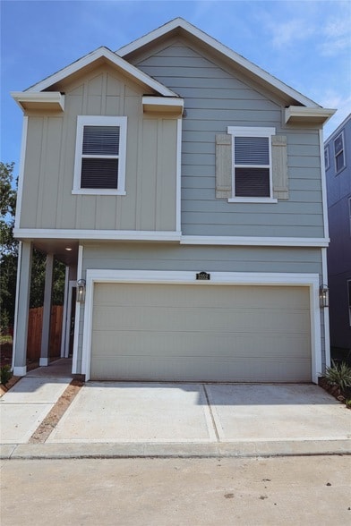 Building Photo - 3352 Vine Ter Trce