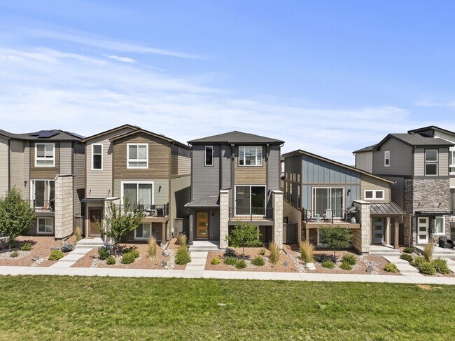 Building Photo - 2464 Jazzy Lady Ct