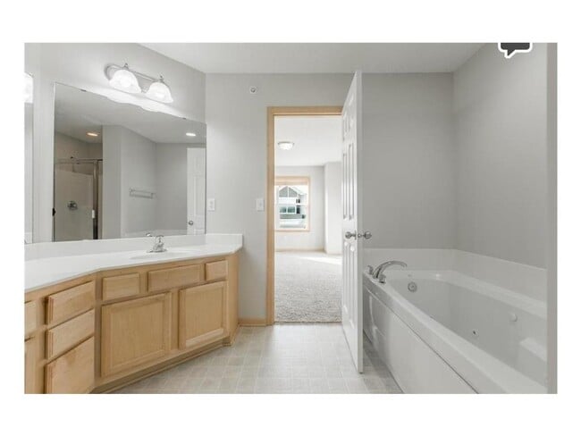 Building Photo - 3033 Chamberlain St