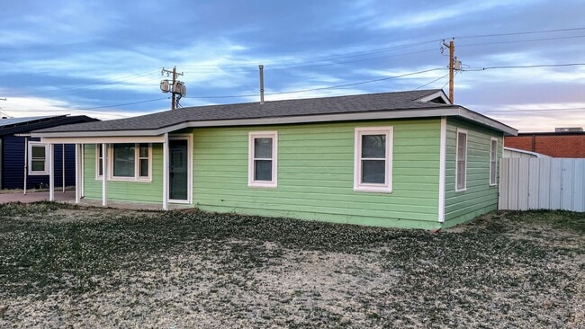 Building Photo - Snyder’s Sweet Spot: Modern Comfort Meets Country Charm