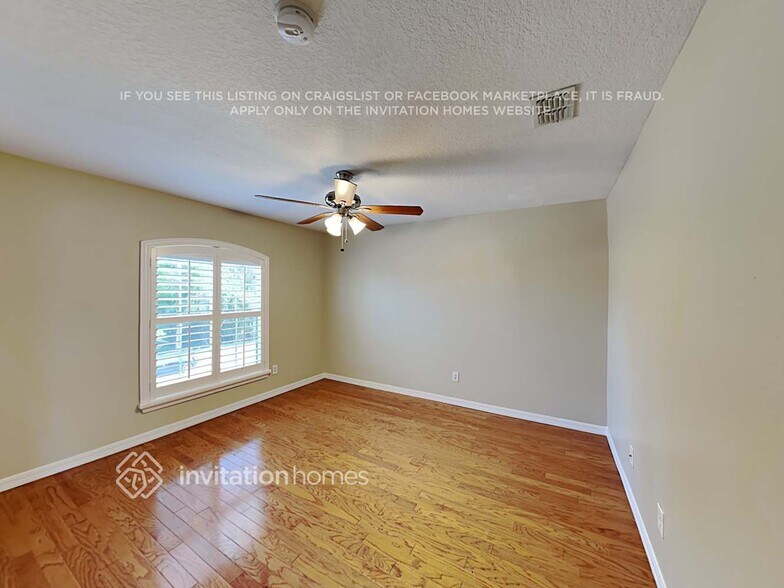 Building Photo - 5033 Walnut Ridge Dr