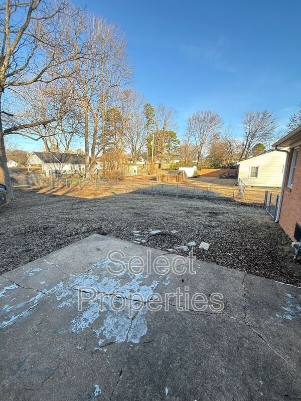 Building Photo - 2303 Circle