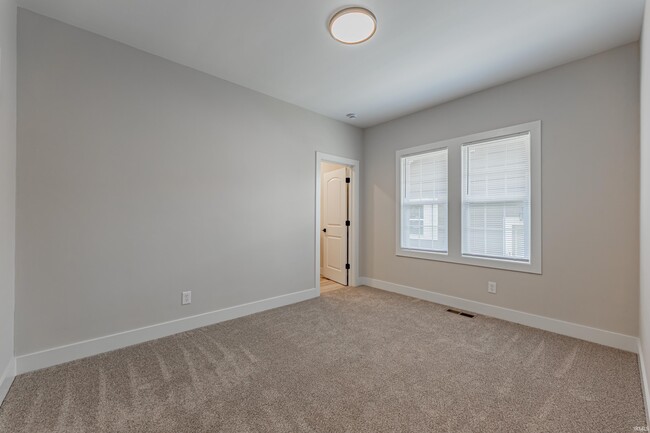 Building Photo - 2013 Vogel Rd