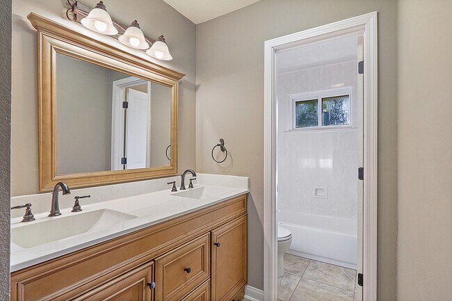 Building Photo - Better Price!  Old Landing 3 Bedroom in Co...