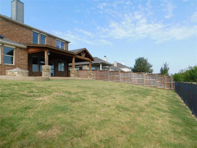 Building Photo - 14904 Riverside Dr