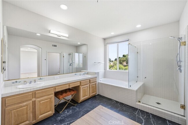 Building Photo - 3844 Rock Hampton Dr