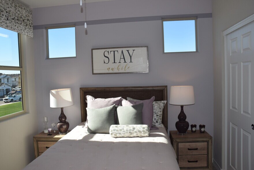 Bedroom - 8547 E Osage Ave