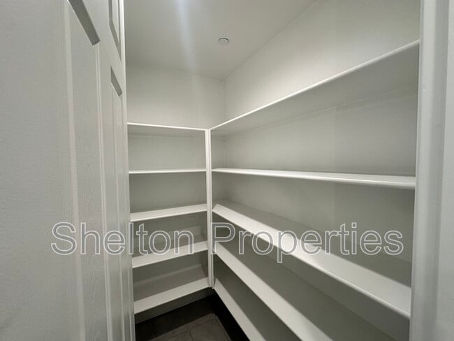 Building Photo - 13273 W Crimson Ter