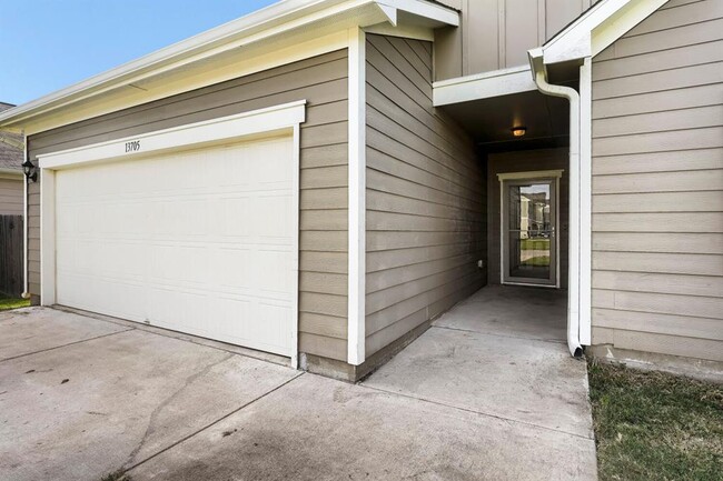 Building Photo - 13705 Sherri Berry Wy