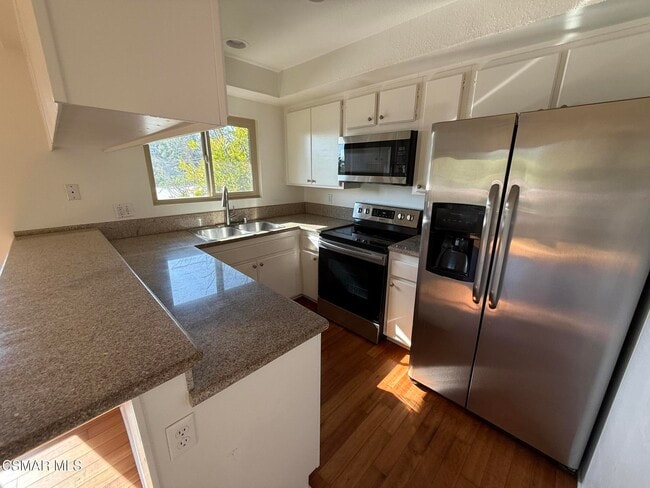 Building Photo - 460 Arbor Ln Ct