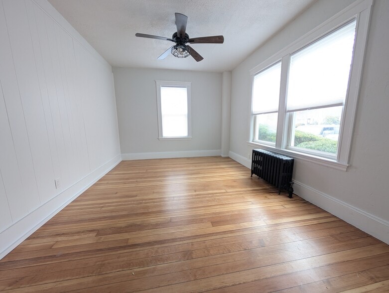 Building Photo - 16 Appleton St