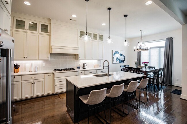 Building Photo - 8707 W Flycatcher Pl