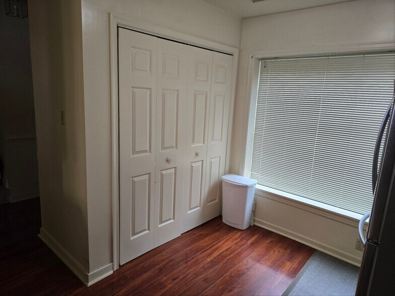 Building Photo - 8703 Hermitage Trace Ct