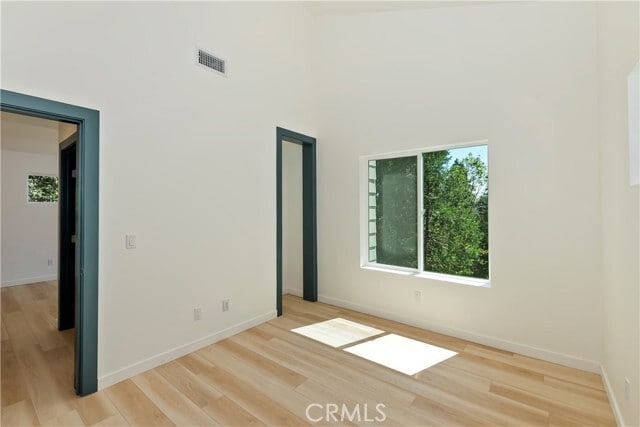 Building Photo - 441 Oriole Dr