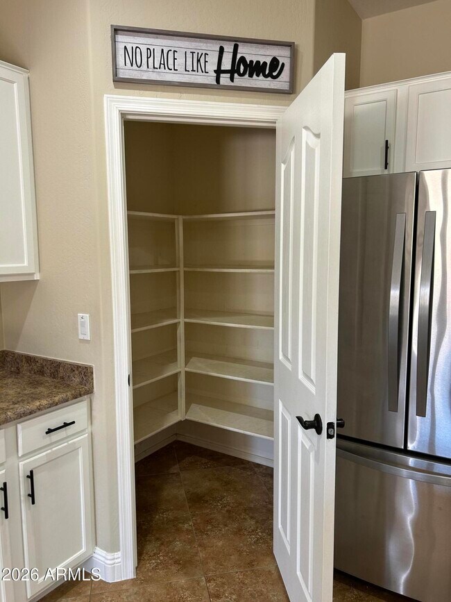 Building Photo - 7024 S Claiborne Ave