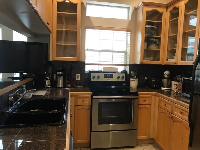 Building Photo - 2918 Ranch Road 620 N