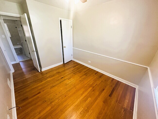 Building Photo - 3 Bed 1 Bath Ranch in North Park Hill! (Available Immediately)