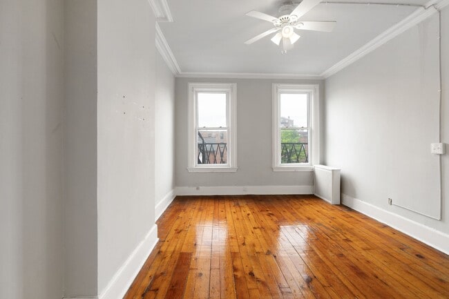 Building Photo - 277 Crown St