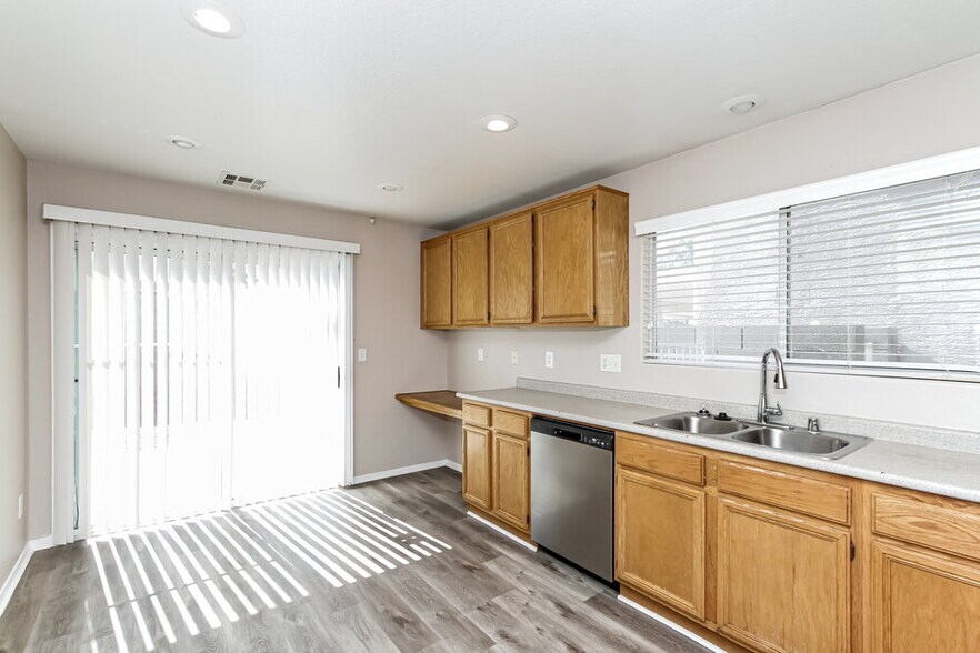 Building Photo - 9517 Golden Scots Ct