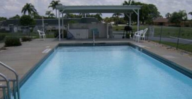 Pool - 303 Golf Villas Ct NW