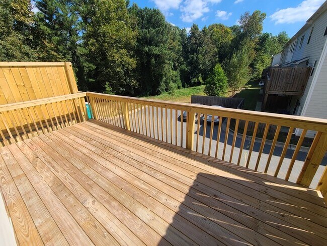 Building Photo - 3 Bed and 3 Bath Brand new ready for move-...