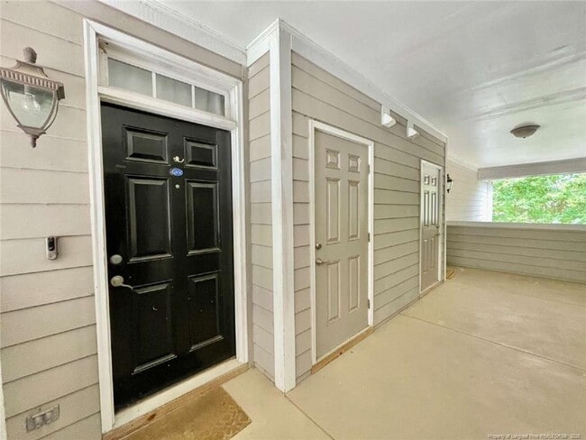 Building Photo - 206 Fountainhead Ln